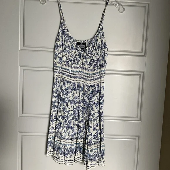 Floral Boho Dress - Picture 4 of 5